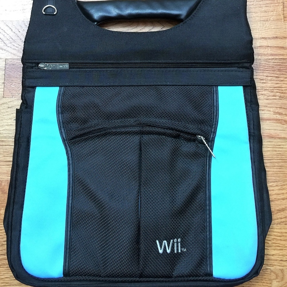 Nintendo Wii Black Blue Carrying Case Travel Bag - Picture 1 of 7